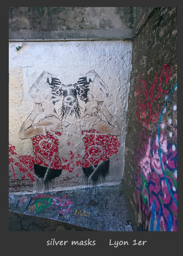 silver masks copie Street Art